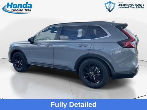 Used 2025 Honda CR-V Sport image 3