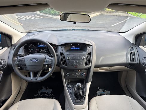 Used 2016 Ford Focus SE w/ SE Power Seat Package FWD image 47
