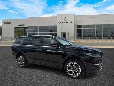 New 2026 Lincoln Navigator L Reserve AWD/4WD image 1