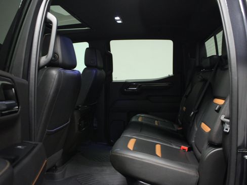 Used 2023 GMC Sierra 1500 AT4 w/ AT4 Premium Package AWD/4WD image 13