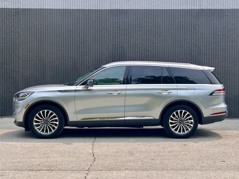 Used 2024 Lincoln Aviator Reserve w/ Equipment Group 201A AWD/4WD image 3