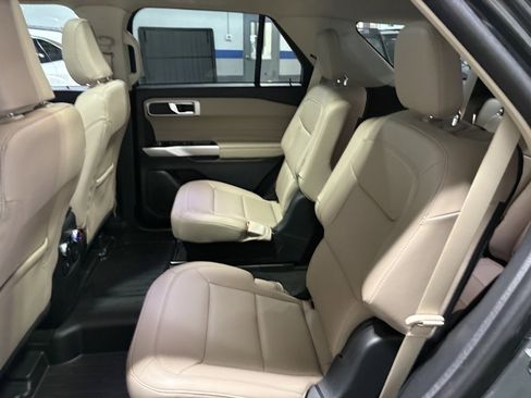 Used 2023 Ford Explorer XLT w/ Equipment Group 202A image 25