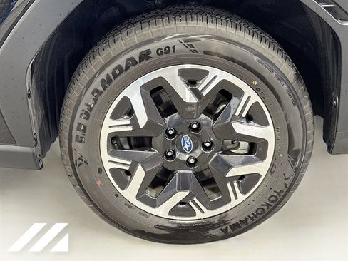 Used 2026 Subaru Forester Premium AWD/4WD image 32