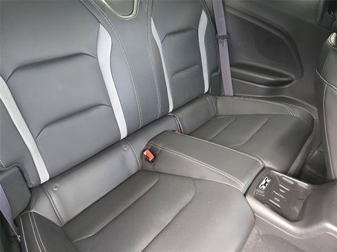 Used 2017 Chevrolet Camaro SS RWD image 28
