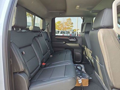 New 2026 GMC Sierra 2500 Denali w/ Denali Reserve Package AWD/4WD image 33