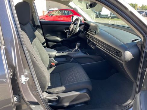 Used 2024 Honda HR-V LX image 38
