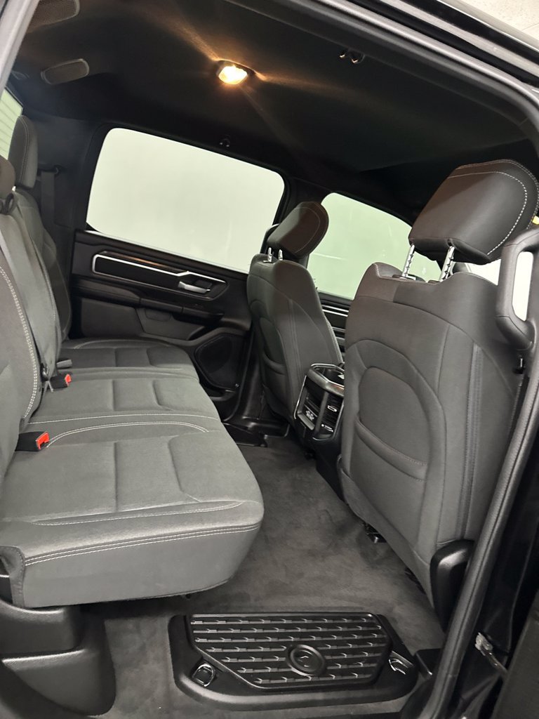 Used 2024 RAM 1500 Big Horn AWD/4WD image 34