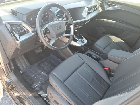 Used 2023 Audi Q4 e-tron Premium Plus w/ Premium Plus RWD image 16