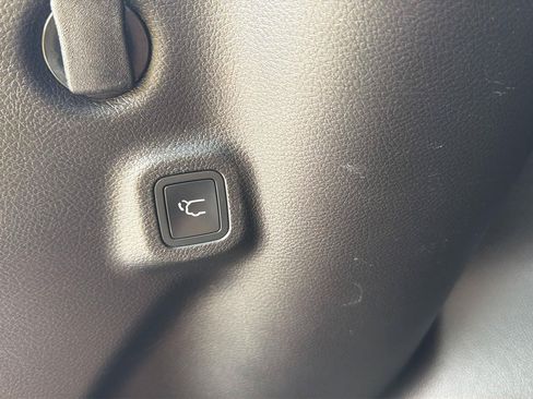 Used 2017 Jeep Compass Trailhawk w/ Leather Interior Group AWD/4WD image 28