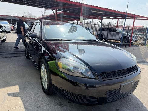Used 2014 Chevrolet Impala LT w/ LT Sunroof Package image 23
