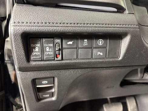 Used 2022 Honda Odyssey Touring image 14