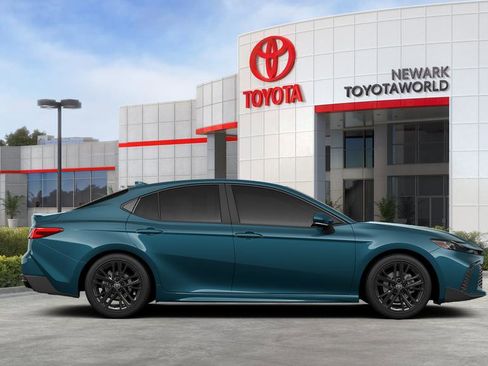 New 2026 Toyota Camry SE AWD/4WD image 8