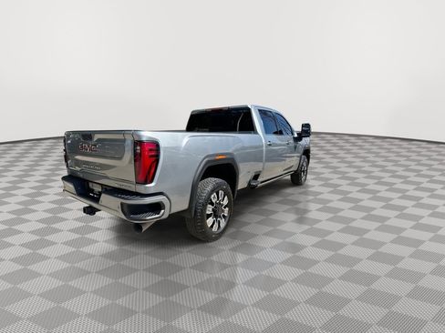 Used 2025 GMC Sierra 3500 Denali w/ Denali Reserve Package AWD/4WD image 11