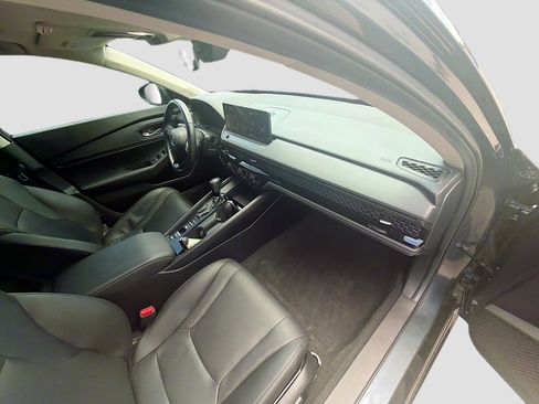 Used 2024 Honda Accord EX-L image 30