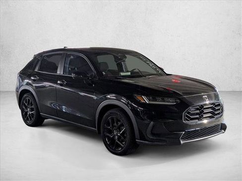 Used 2023 Honda HR-V Sport image 3