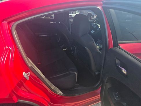 Used 2013 Dodge Charger SE w/ Sport Appearance Group image 11