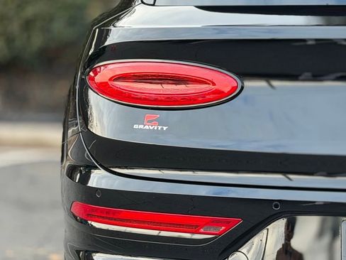 Used 2023 Bentley Bentayga image 15