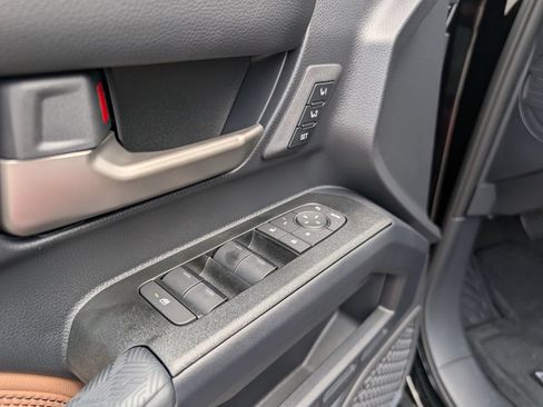 New 2026 Toyota 4Runner Limited AWD/4WD image 10