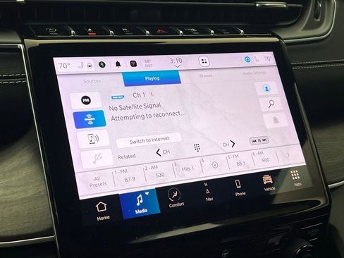 Used 2023 Jeep Grand Cherokee Limited image 14