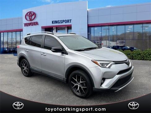 Used 2016 Toyota RAV4 SE image 7