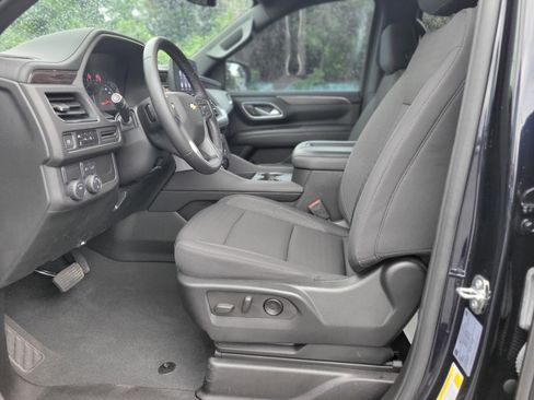 Certified 2024 Chevrolet Tahoe LS RWD image 30