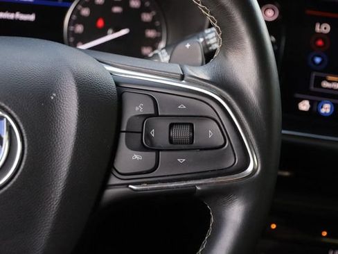 Used 2021 Buick Envision Essence w/ Sport Touring Package FWD image 13