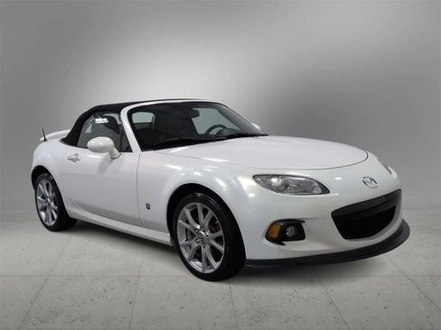 Used 2013 MAZDA MX-5 Miata Grand Touring w/ Premium Pkg image 3