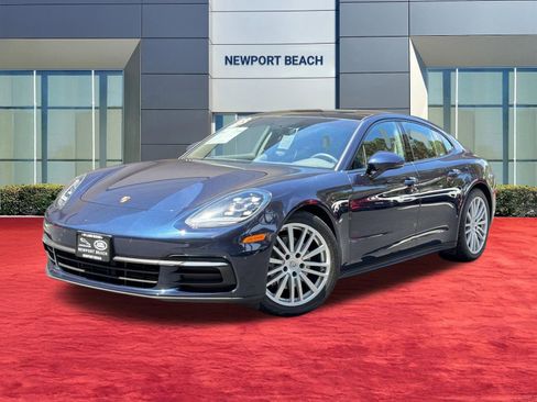 Used 2018 Porsche Panamera 4 AWD/4WD image 1