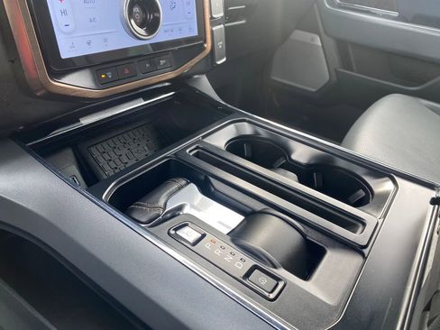 Used 2023 Ford F150 Lightning Lariat image 31