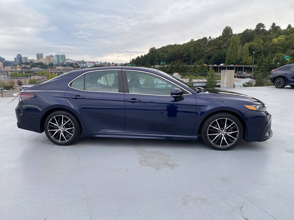 Used 2021 Toyota Camry SE w/ Cold Weather Package AWD/4WD image 2