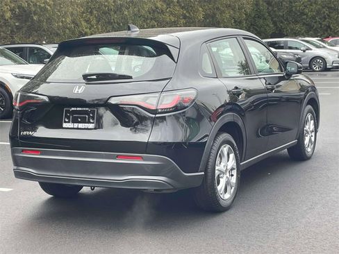 Certified 2023 Honda HR-V LX image 4