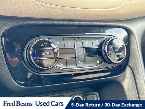 Used 2021 Buick Encore GX Essence w/ Advanced Technology Package image 18