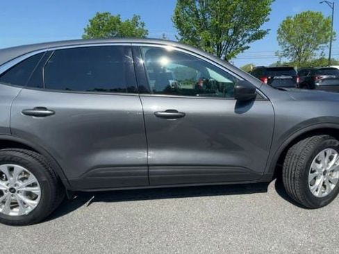 Used 2024 Ford Escape Active AWD/4WD image 9
