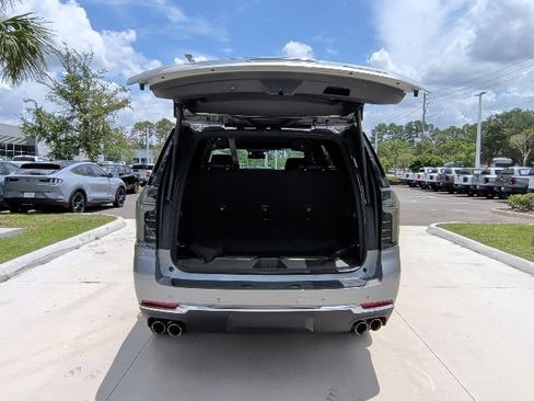 Used 2025 Chevrolet Tahoe Premier w/ Sun And Tow Package RWD image 14