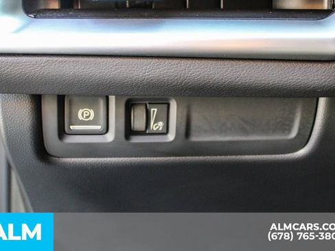 Used 2025 Cadillac XT4 Premium Luxury FWD image 31