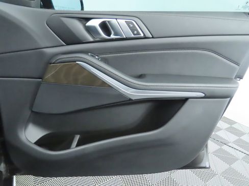 Certified 2023 BMW X5 sDrive40i w/ Premium Package image 26