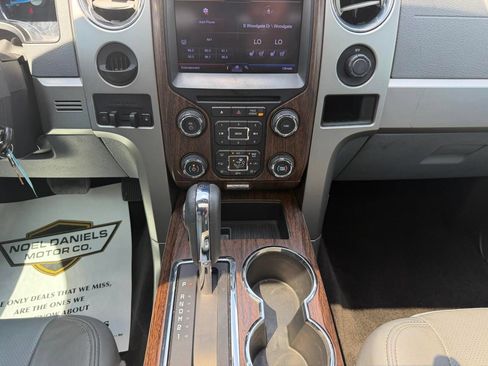 Used 2013 Ford F150 Lariat w/ Lariat Chrome Pkg RWD image 23