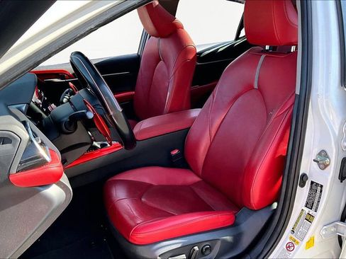 Used 2018 Toyota Camry XSE image 20