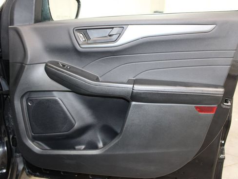 Used 2025 Ford Escape Active FWD image 32