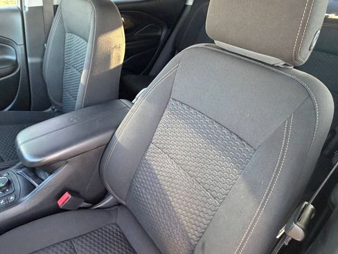 Used 2020 GMC Terrain SLE w/ Driver Convenience Package FWD image 30