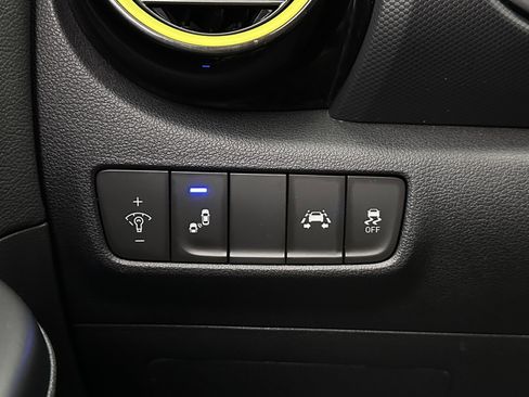 Used 2019 Hyundai Kona Limited image 26