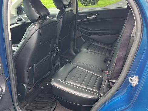 Used 2020 Ford Edge SEL w/ Convenience Package AWD/4WD image 16