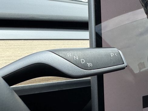 Used 2023 Tesla Model 3 Standard Range RWD image 33