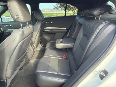 Used 2020 Cadillac XT4 Premium Luxury FWD image 40