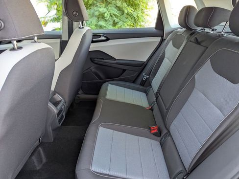 Certified 2025 Volkswagen Taos S FWD image 17