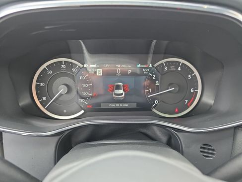 Used 2021 Jaguar F-PACE S image 19