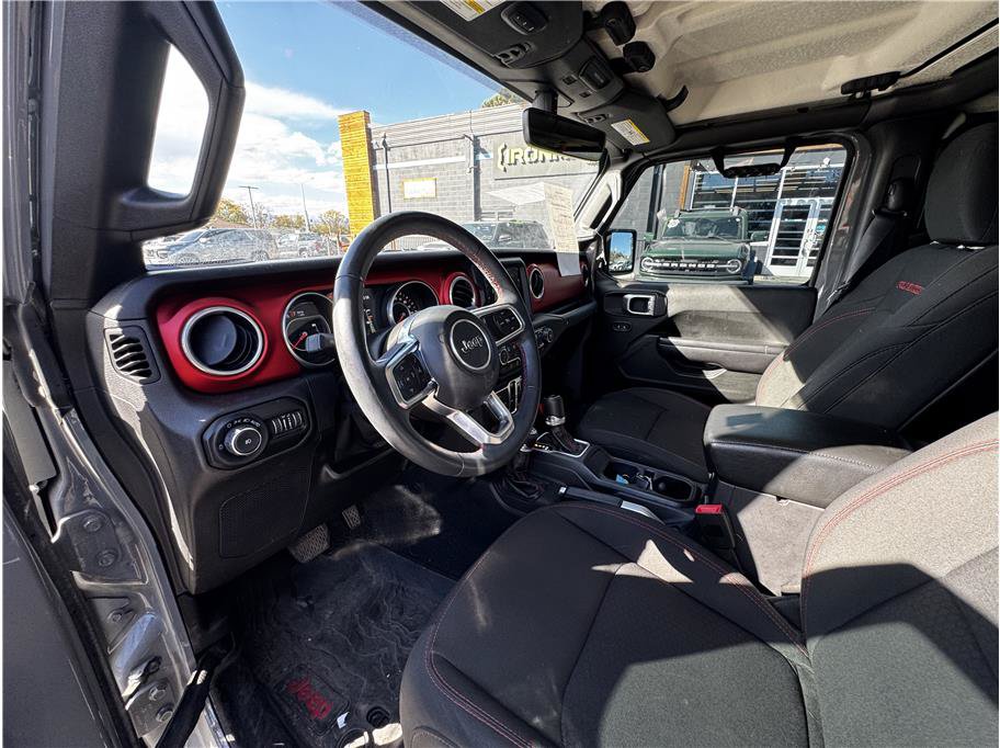 Used 2018 Jeep Wrangler Unlimited Rubicon AWD/4WD image 4