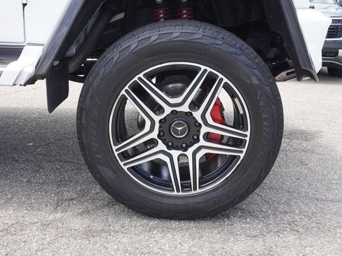 Used 2018 Mercedes-Benz G 550 Squared image 22