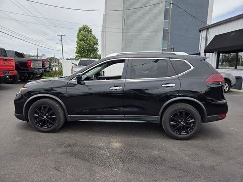 Used 2019 Nissan Rogue SV FWD image 4