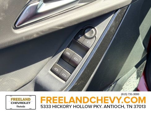 New 2026 Chevrolet Equinox LT w/ Convenience Package II FWD image 17